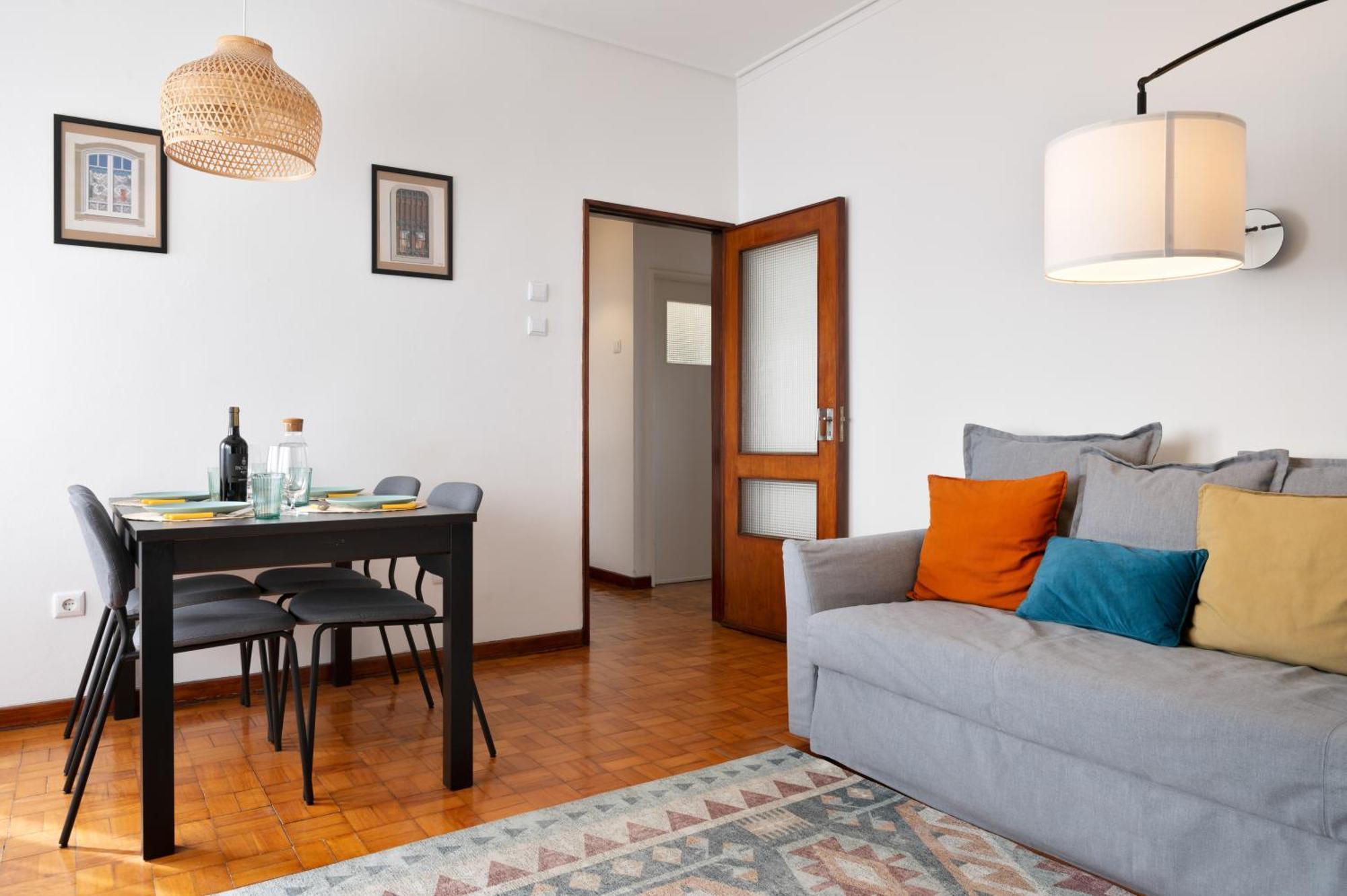 Praça da República - 2 bedroom top floor flat OOporto Exterior foto