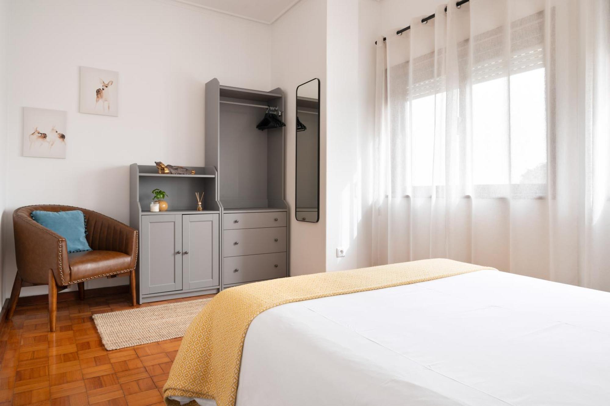 Praça da República - 2 bedroom top floor flat OOporto Exterior foto